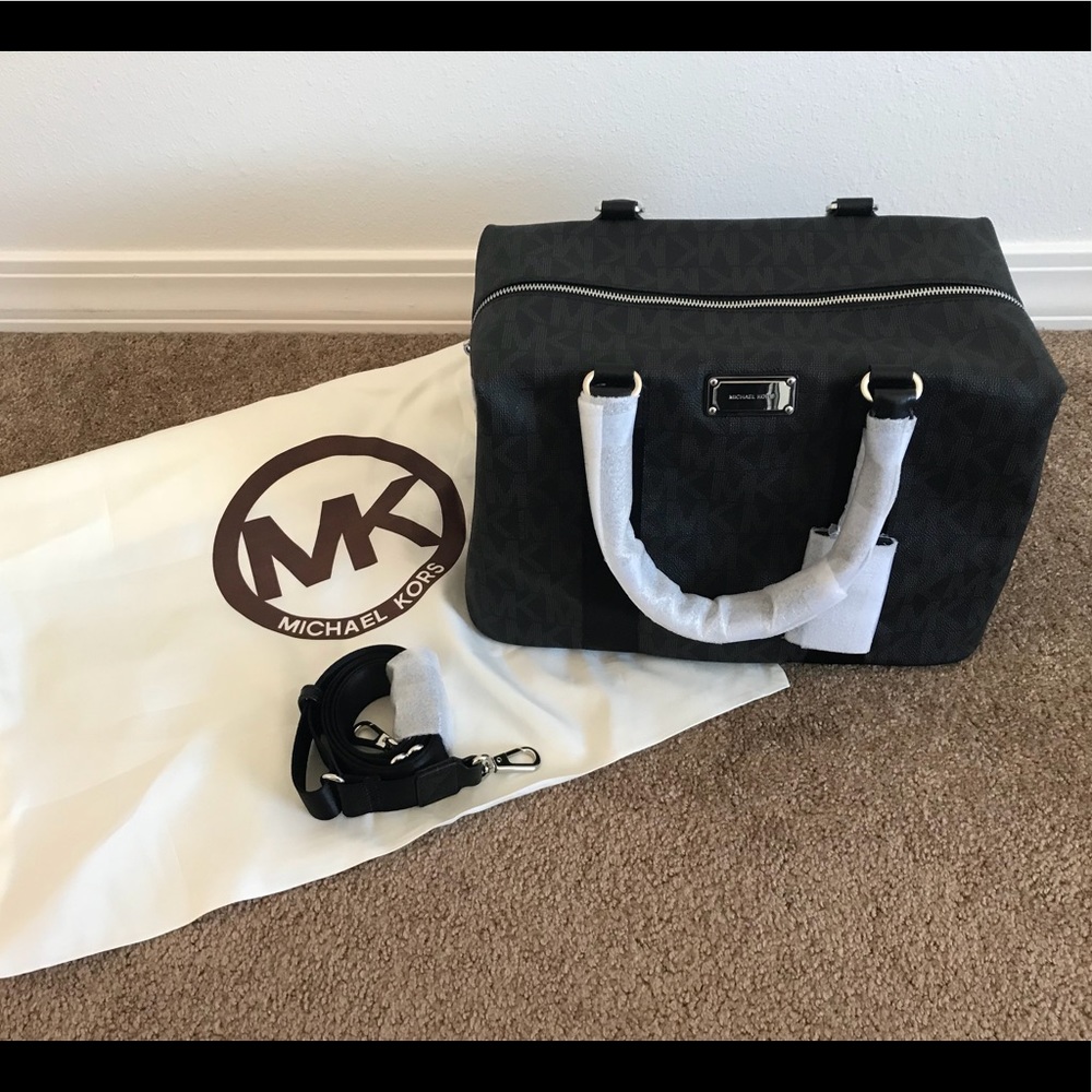 *Final Price* Michael Kors Large Weekender